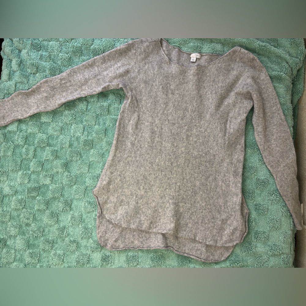 Halogen 100% Cashmere Gray Long Sleeve Sweater | Size Small